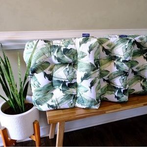 NWT 4pc Tommy Bahama Palm Tree 19 × 19 in patio porch cushion